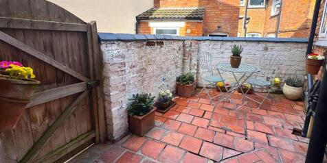 Court yard (1).jpg