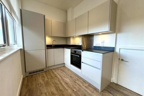 Kitchen Pic 1.jpeg