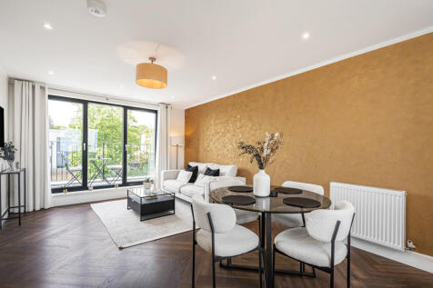 Reception/Kitchen