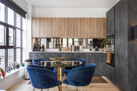 Reception/Kitchen