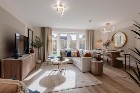 Reshoot Deanfield Square-11.jpg