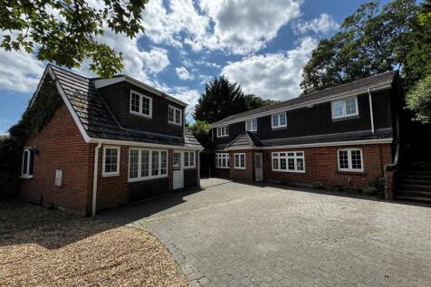 Maylings House & Mede House