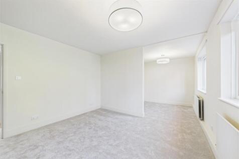 Master Bedroom & Dressing Area