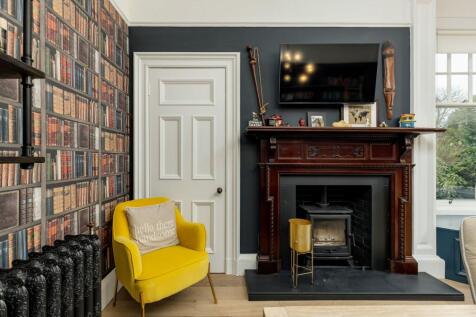 6 bed, 5 bath Detached in Edinburgh - Photo 7