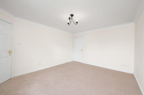 16 Leyland Road 0...