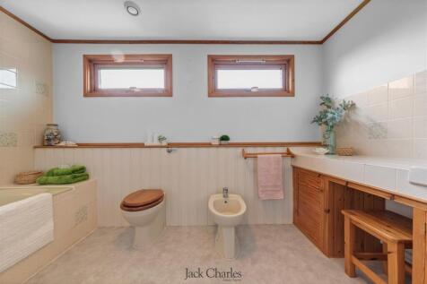 128a Higham lane-13.jpg