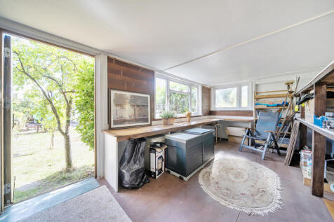 1349782-2-68bef36...