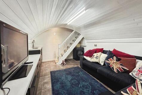 3f754176-D-4413-B329-97471D855250-1493-000001048D5