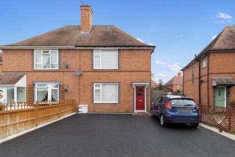 4 Bedroom Semi-Detached in WR2 6BH