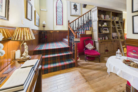 CAM03185G0-PR0108-STILL008