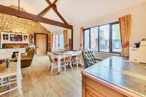 The Granary, Wood Burcote (6).jpg