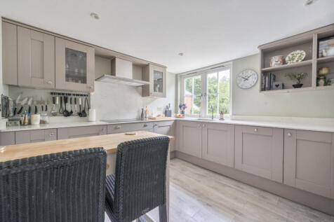 1299518-24-683587...