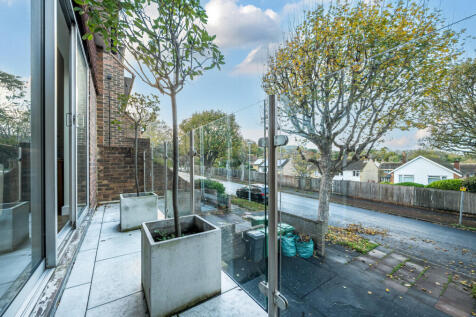 1374475-1-6904dd7...