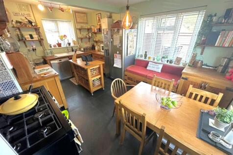 Kitchen 4.jpg