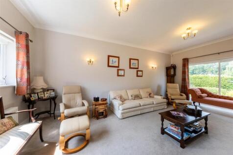 9 Orchard Dene-016.jpg