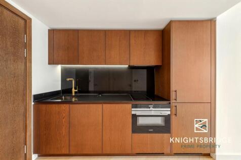 60 12 40 Landmark Square (7).jpg