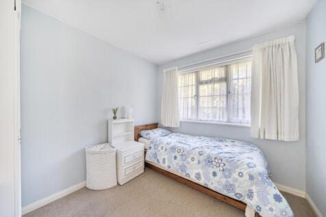 1346882-17-68c405...