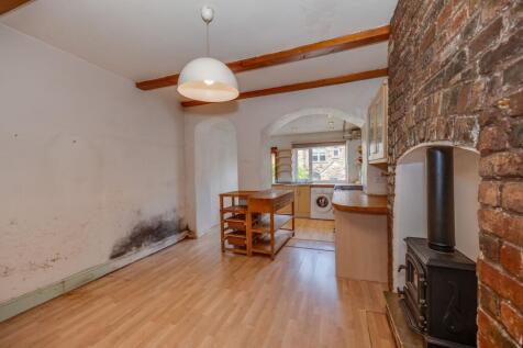 KITCHEN, DINING ROOM AND LOUNGE