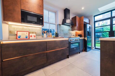 Award Winning CPS HOMES Media team_8