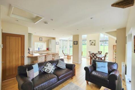 Open Plan Sitting/Dining/Kitchen