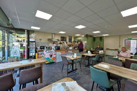 on-site cafe Hannahs place