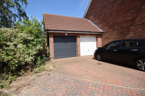 Garage & Off Road Parking