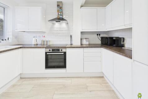 Presented by Clinton at EweMove Bexleyheath and Da