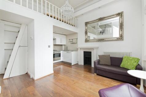 Available from 4th August. Braithwait is delighted to offer this lovely bright one bedroom flat on the raise ground floor of a period building in Sutherland Avenue, close to the junction of Shirland R