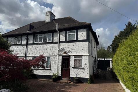 36 Tudor Way.jpg