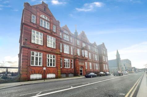 1 Bedroom Flat in BL1 1NR