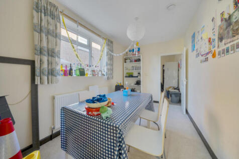 Screenshot 2025-0...