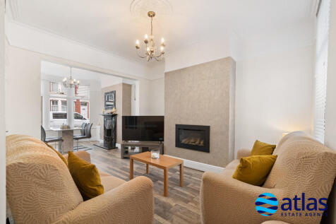 Living/Dining Space