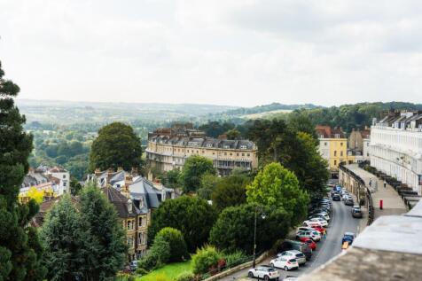 6 bed, 5 bath Terraced in Bristol - Photo 27