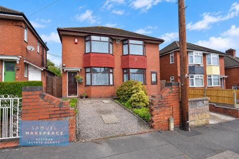 Three/Four Bedroom Detached Property with Endless