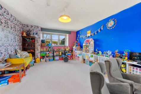 Bedroom 3/playroom