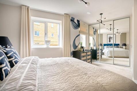 Main bedroom with space for storage