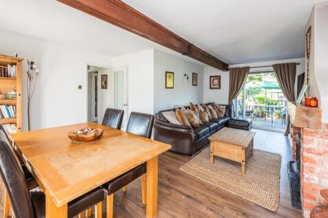 Barn End-lounge2.jpg