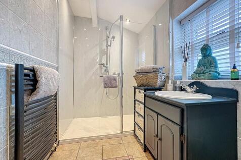 Ground floor show...