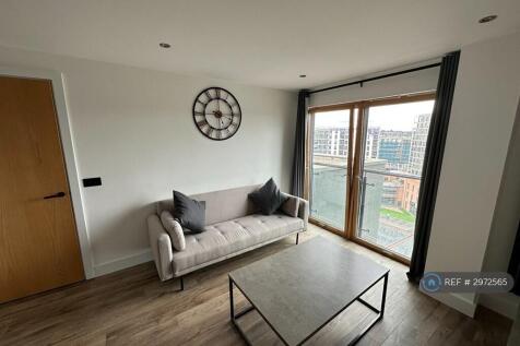 1 Bed Flat, Chadwick Street, LS10 We are proud to offer this delightful 1 bedroom, 1 bathroom flat in a great location. Available to move in from 18 August 2026. Property is offered furnished.... ** P