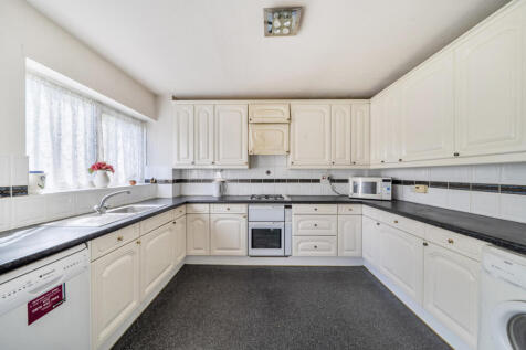 1346245-9-68b5879...