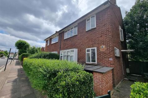 105 Eswyn Road Outside.jpg