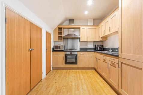 OPEN PLAN KITCHEN