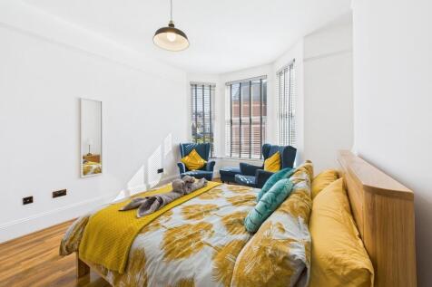 CAM03974G0-PR0120...