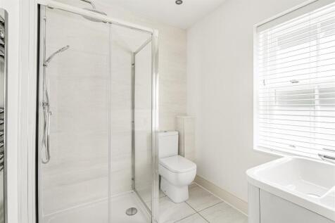 3 Chantry Lane, Towcester (16).JPG