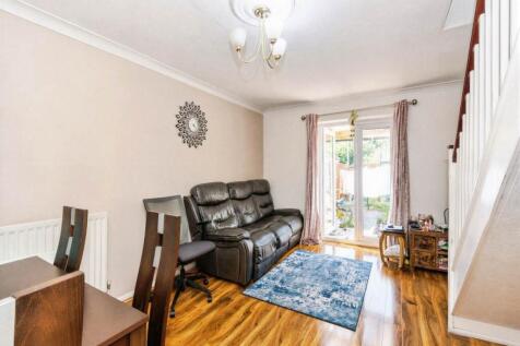 Lounge-Dining Room (