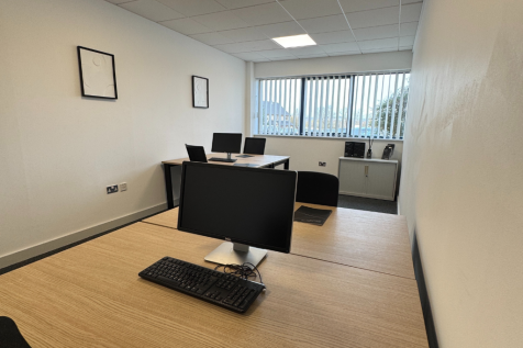 250 sq ft office