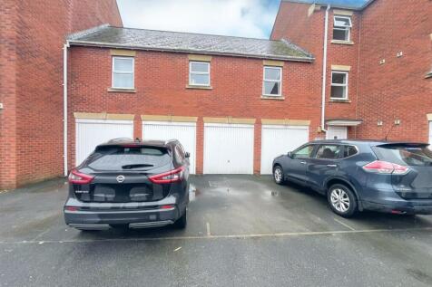 Garage & Parking