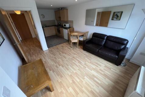 Lounge Kitchen