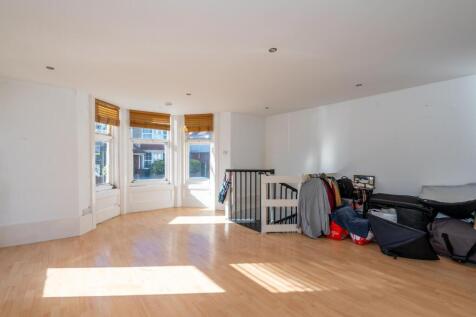 1st Floor Bedroom (2).jpg