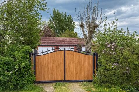 Electric Gated Driveway